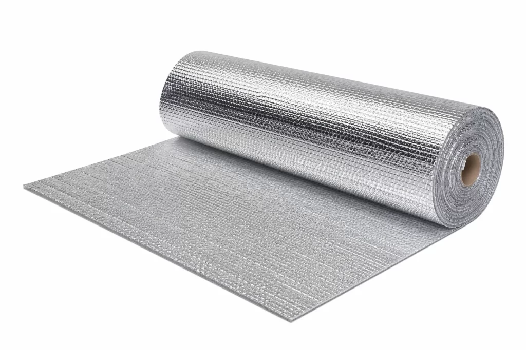 Reflecterende folie achter een radiator voor betere warmte-efficiëntie