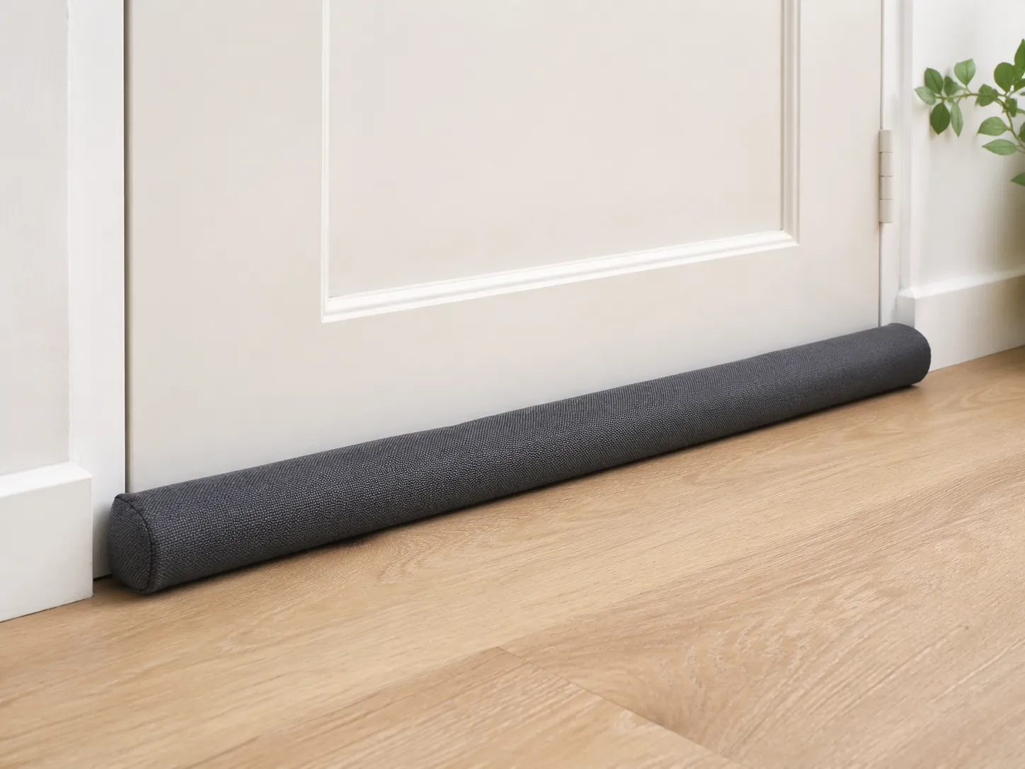 Eenvoudige tochtstopper voor de onderkant van de voordeur.